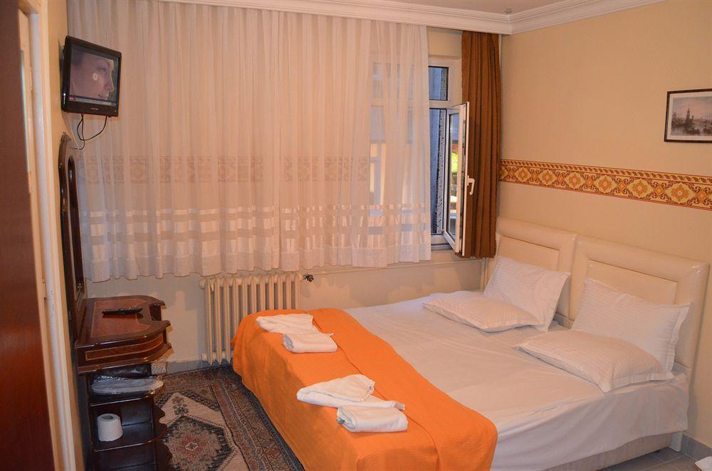 Готель Sirkeci Emek 2*